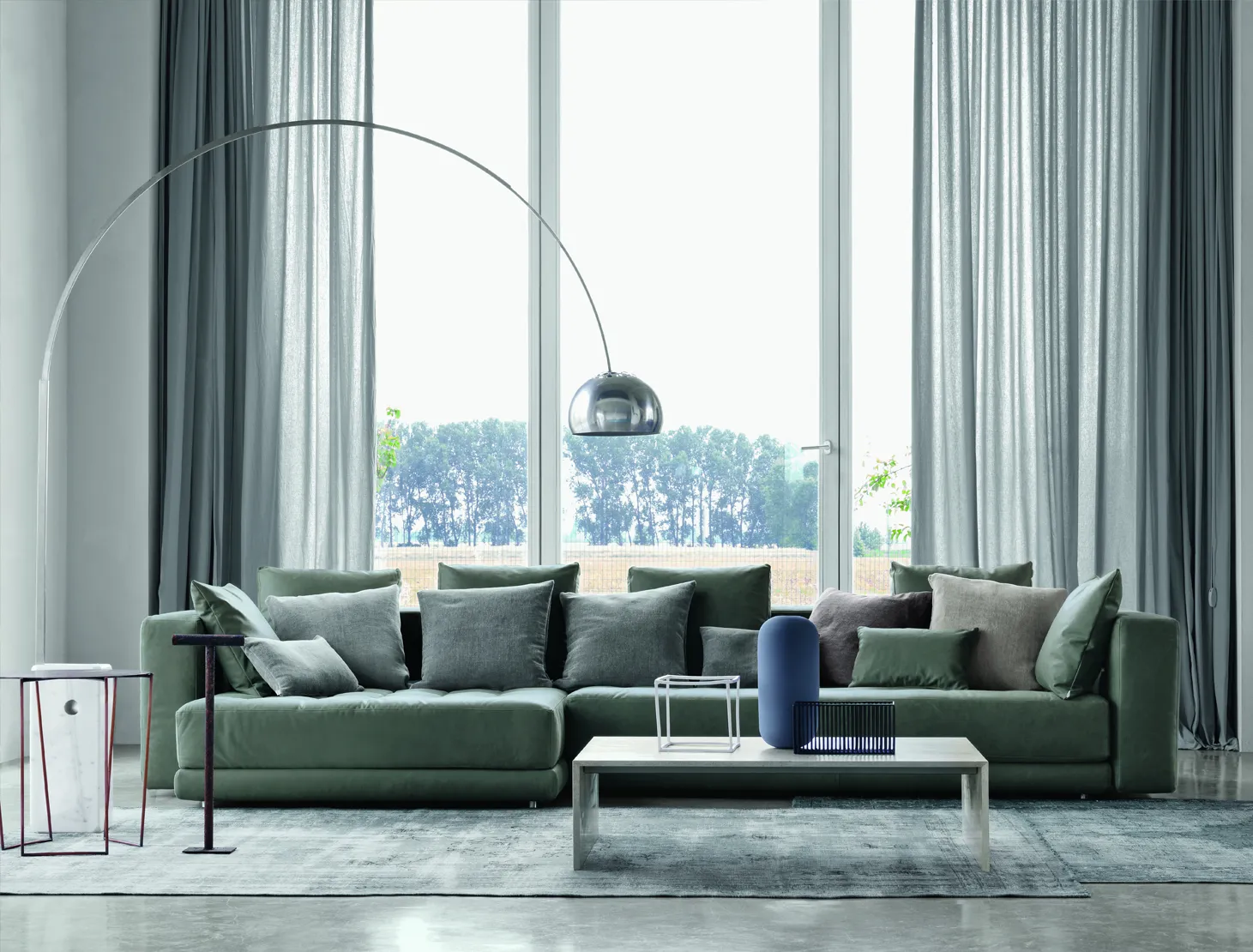 Flos Arco LED in un ambiente